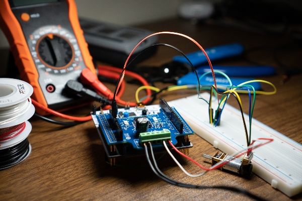 MicroController with Wires